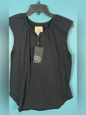 NWT CHASER SLEEVELESS TOP SIZE XS